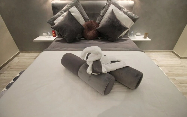 Alessio Premium Rooms - King Room 4