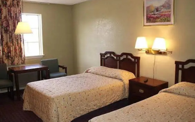 Red Carpet Inn Hornwood Drive