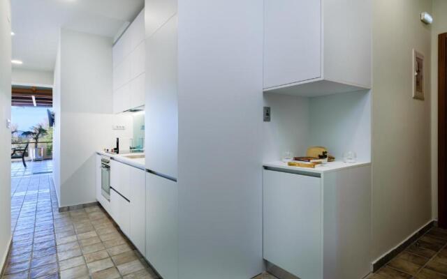 Xenios Dias Luxury Apartments With Sea View