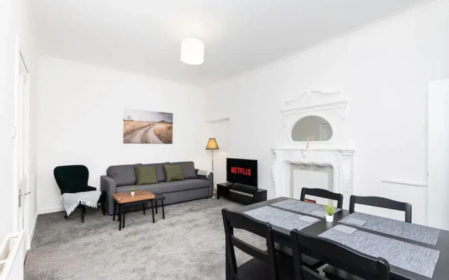 5 Individual Beds - Free Parking