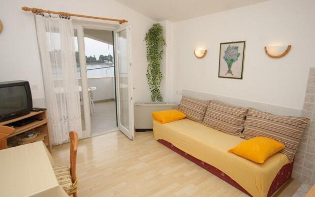 Kostarina - A2(2+1) in Preko