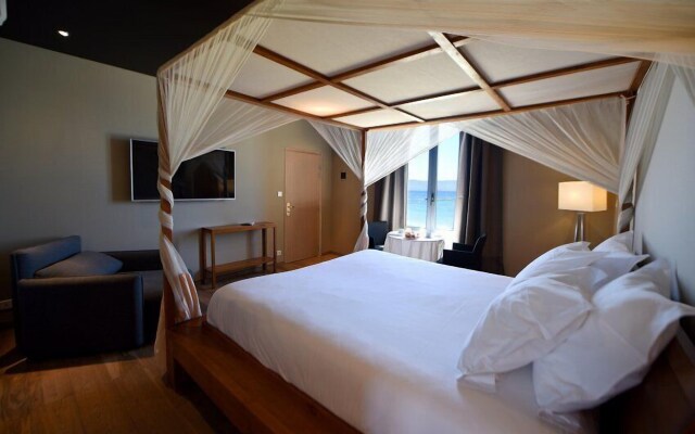 Palm Beach Hotel