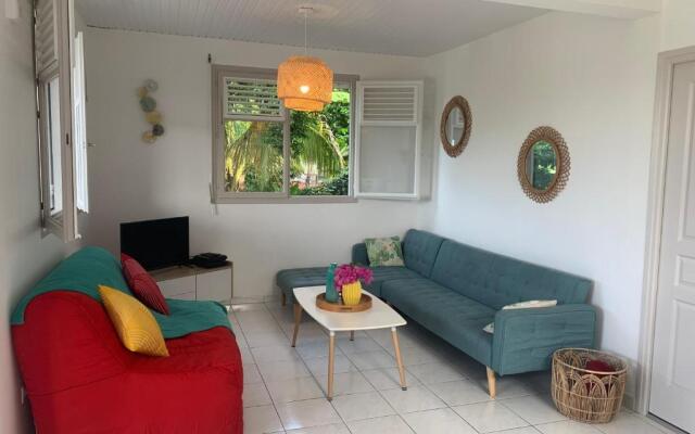 Sainte Anne, Très joli T2 refait à neuf