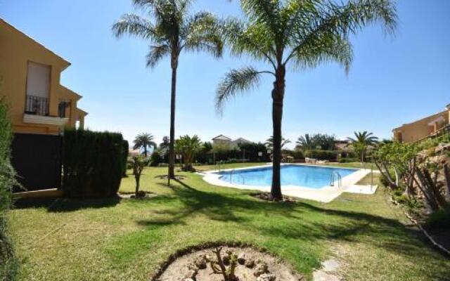 Beautiful beachside duplex apartment with amazing sea views