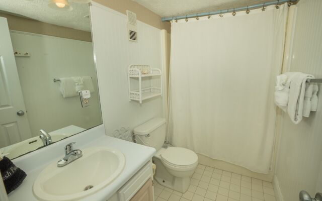 Dolphin Point 601B - 2 Br Condo