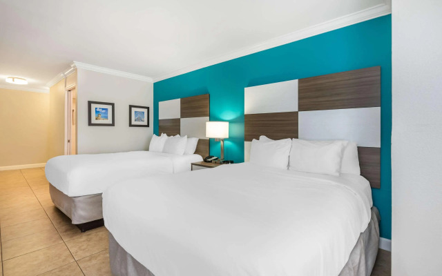 Comfort Inn & Suites Daytona Beach Oceanfront
