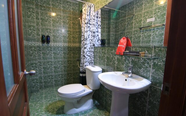 Giang Son Hotel 1