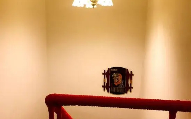 Qufuqiu Zhiyun Shangpin Hotel
