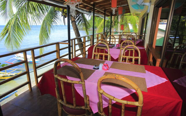 Papa Fred's Beach Resort