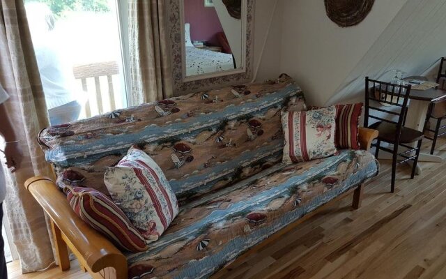 A Cape Cod Ocean Manor Inn