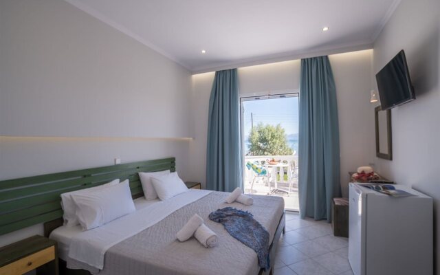 Christina Hotel Petriti