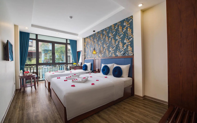 Holiday Emerald Hotel