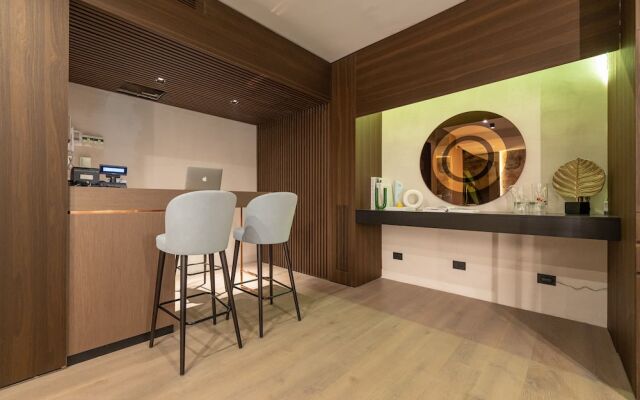 Agra Suites
