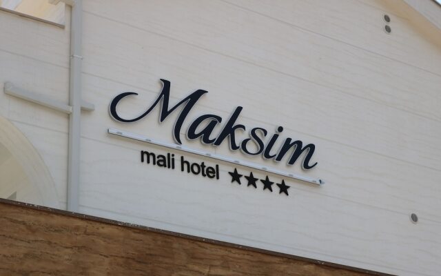 Hotel Maksim