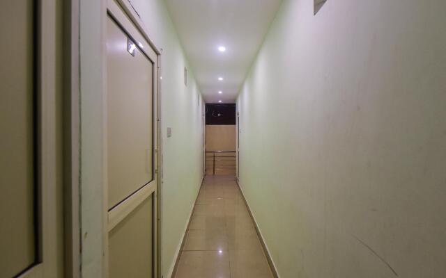 OYO 10566 Hotel Shanti Guest House