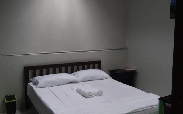 Royal Anand Guest House