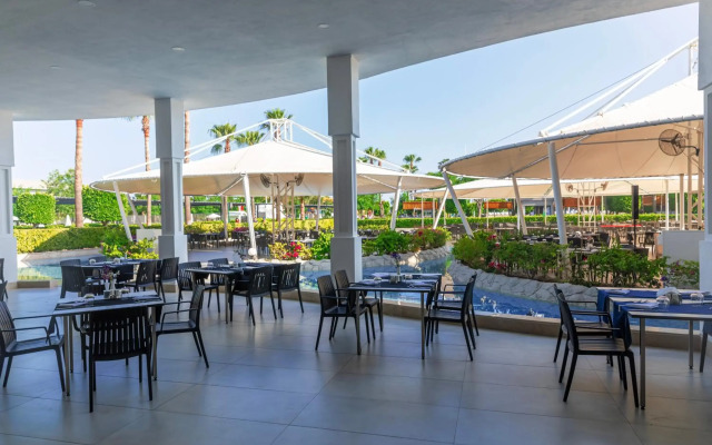Crystal Centro Resort