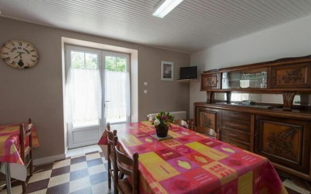 Gîte Saint-Urbain, 3 pièces, 4 personnes - FR-1-426-303