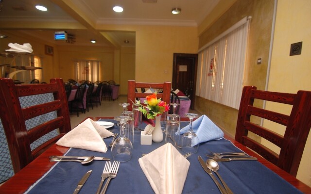 Elomaz Hotels, Abuja