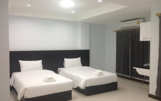 Praiyanan Place Hotel