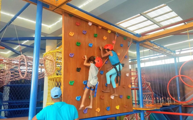 Bayrock 2 A1