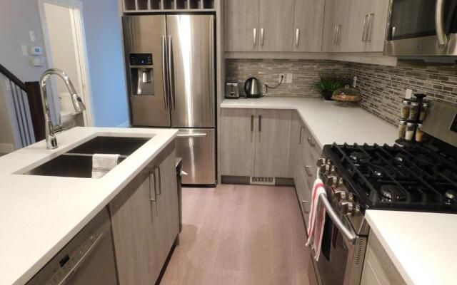 Three-Bedroom House with Balcony #33 Sunalta Downtown