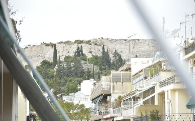 Live As A Greek in Artemis Apartment