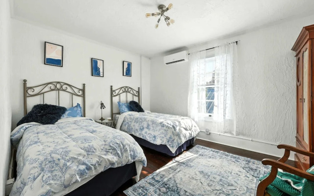 Periwinkle Perch - Home for 4