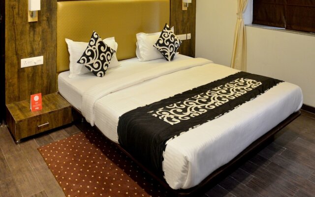 OYO 5777 The President Hotel