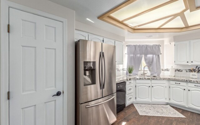 Redmont Mesa 3 Bedroom Home by Redawning