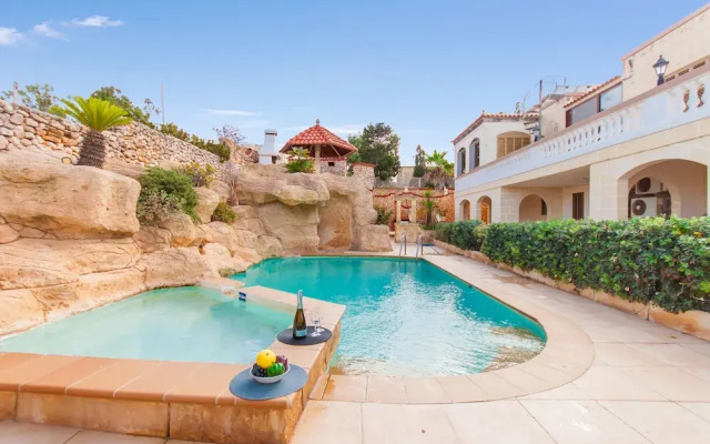 Villa & Pool 1 Mellieha Bay Retreat