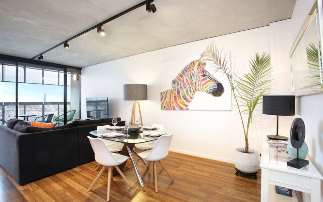 NGV Art Centre Retreat - StayCentral