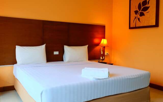 Baan Suanphet Resort