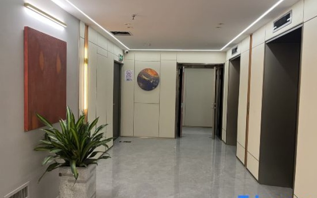 Qitan Diary Hotel
