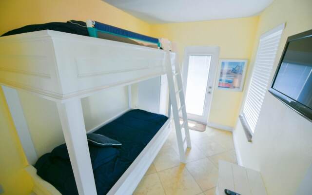 Beachbreeze Apartment 6