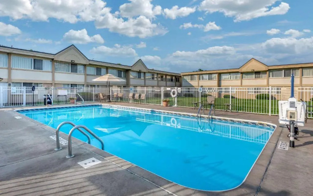 Quality Inn & Suites Vestal Binghamton