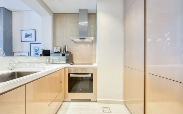 Maison Privee - Cool Dubai Apt next Burj Khalifa & Design District