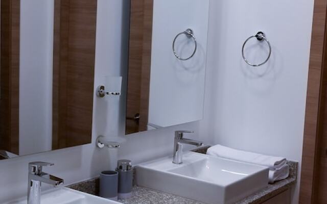 Luxury Residence Suites