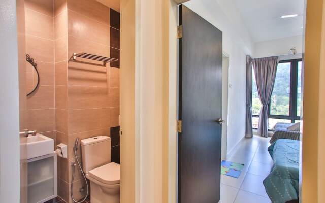 OwnAStay Midhill by Symphony Suite