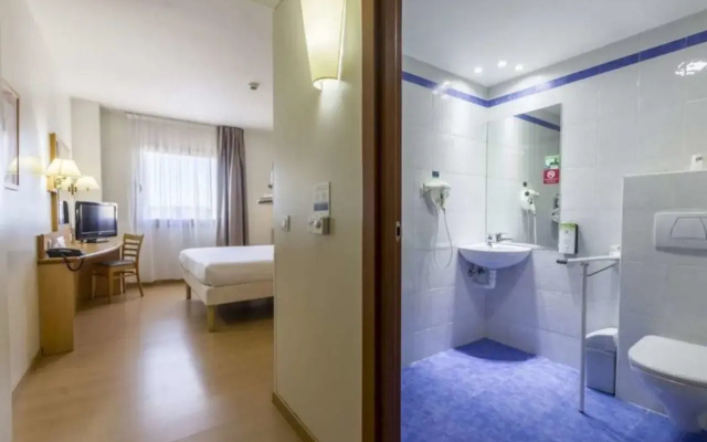 Travelodge Madrid Alcala de Henares
