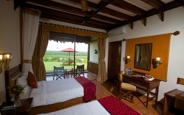 Paraa Safari Lodge