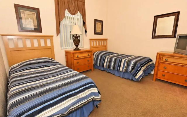 5 Bedroom Birkdale Home