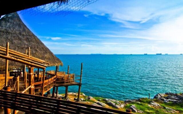 Paree Hut Resort Koh Sichang