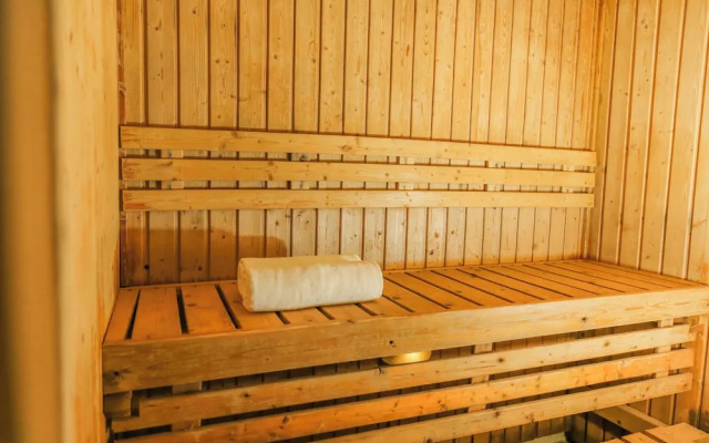 Pacific Bay Grand Suites