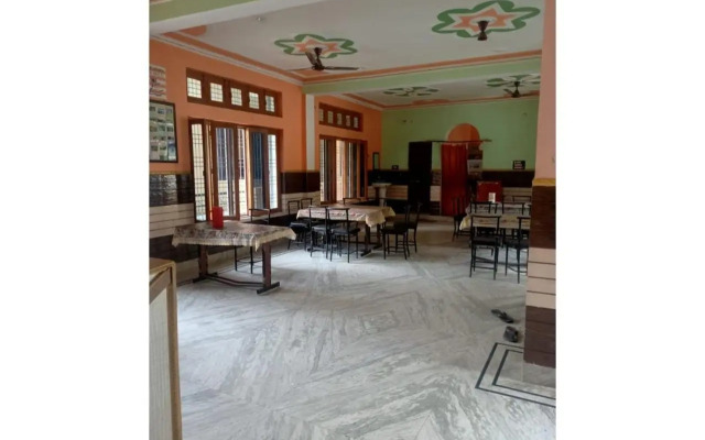 OYO 23141 Kanak Palace Barkot