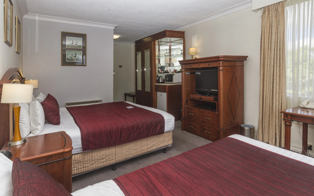 Comfort Resort Leura Gardens – Guest Rooms – Sydney