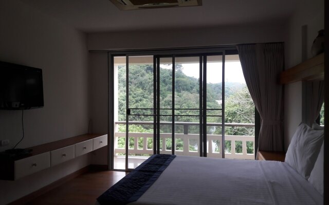 The Green Golf Residence Condominium