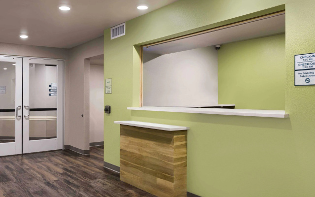 WoodSpring Suites Woodbridge Menlo Park Area