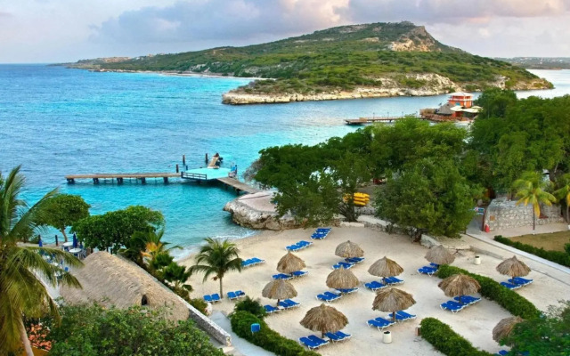 AJ resort