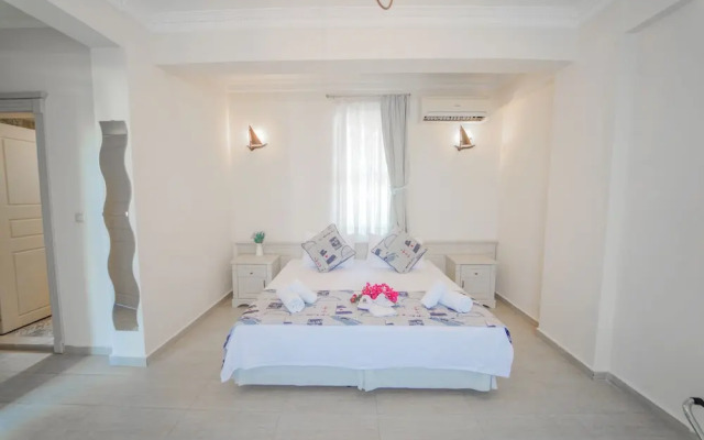 Alacati Marina Palace Otel